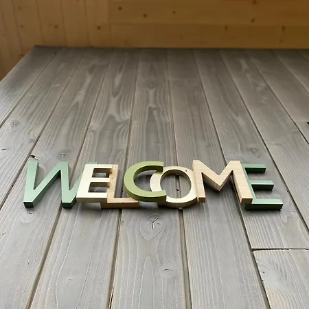 2 A 4 Personnes ,au Coeur Des Volcans *