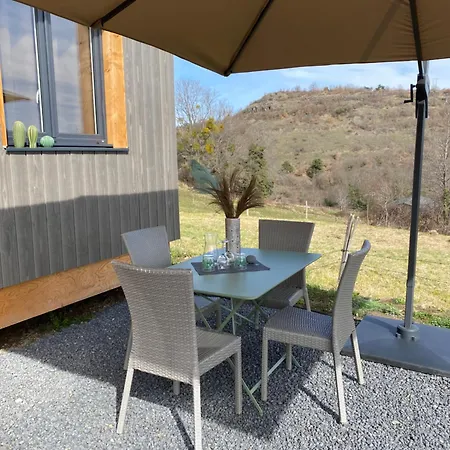 2 A 4 Personnes ,au Coeur Des Volcans *