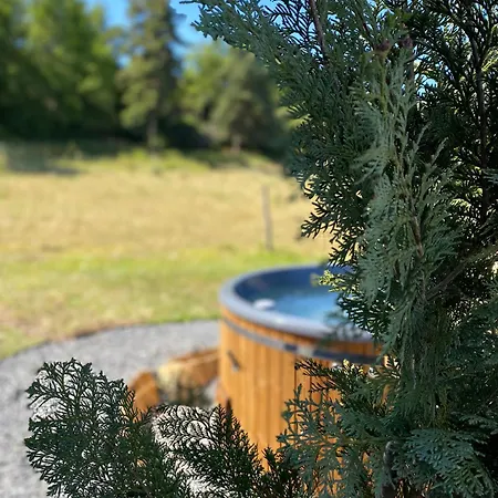 2 A 4 Personnes ,au Coeur Des Volcans *