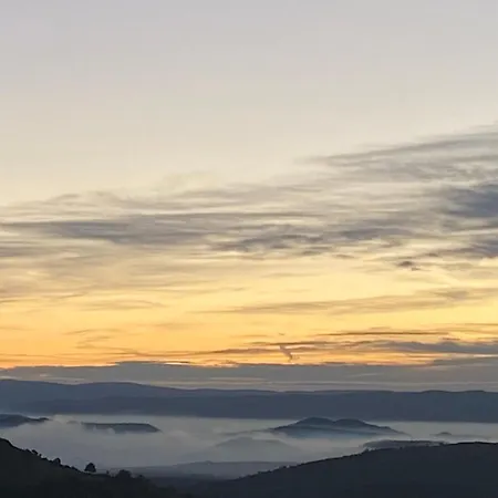 2 A 4 Personnes ,au Coeur Des Volcans Horská chata